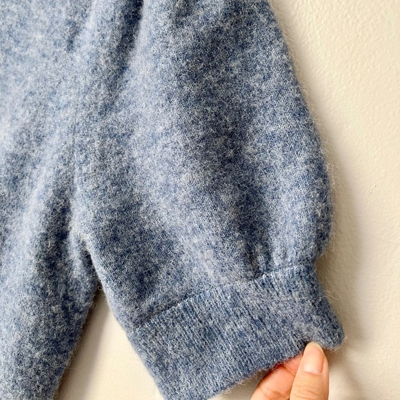 Banana Republic Alpaca Wool Puff Sleeve Sweater M Blue Soft Knit Quiet Luxury - Picture 7 of 8